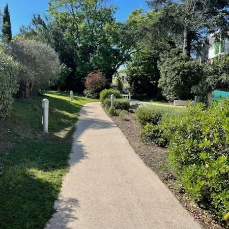 T2 Avec Jardinet Parking La Genette Apartment La Rochelle  Exterior photo