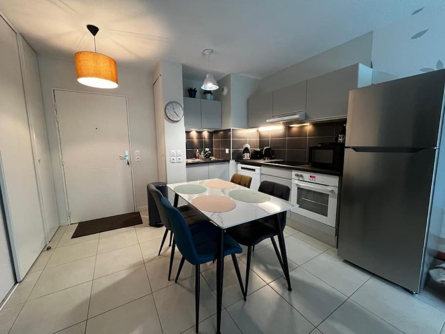 Apartment T2 Avec Jardinet Parking La Genette